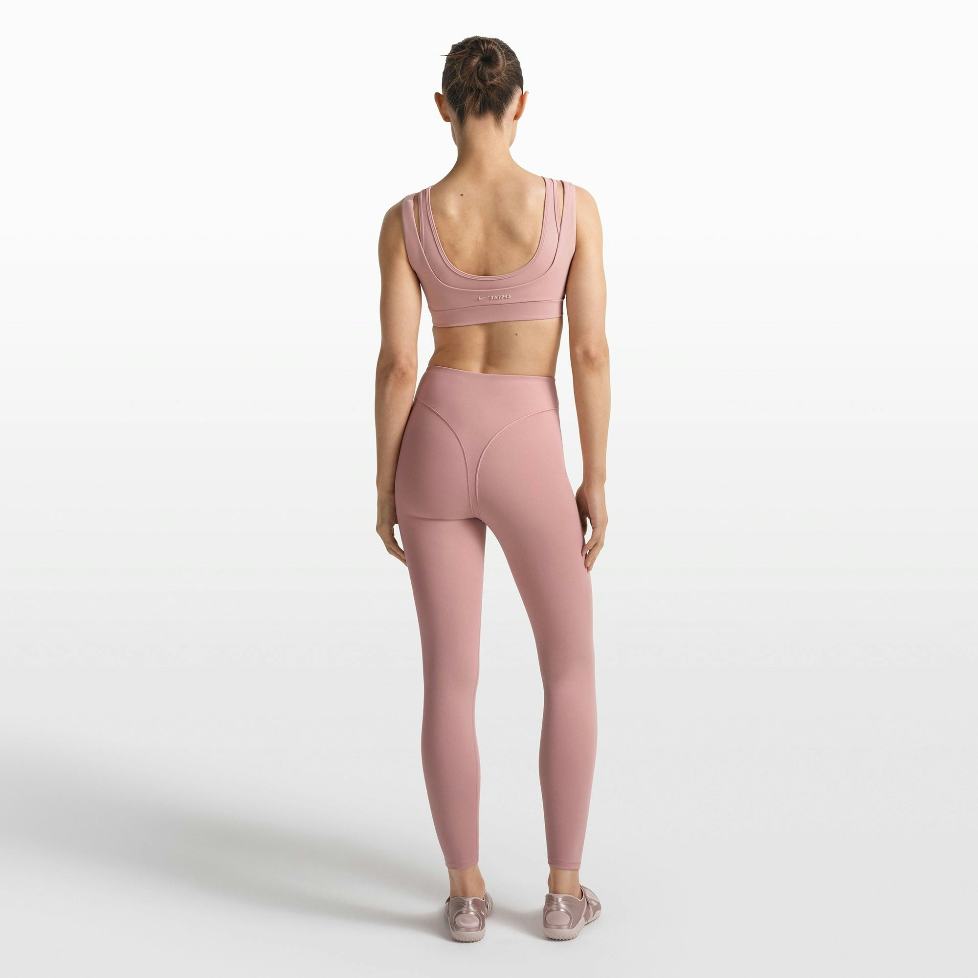 V-Line 26″ Legging - 5