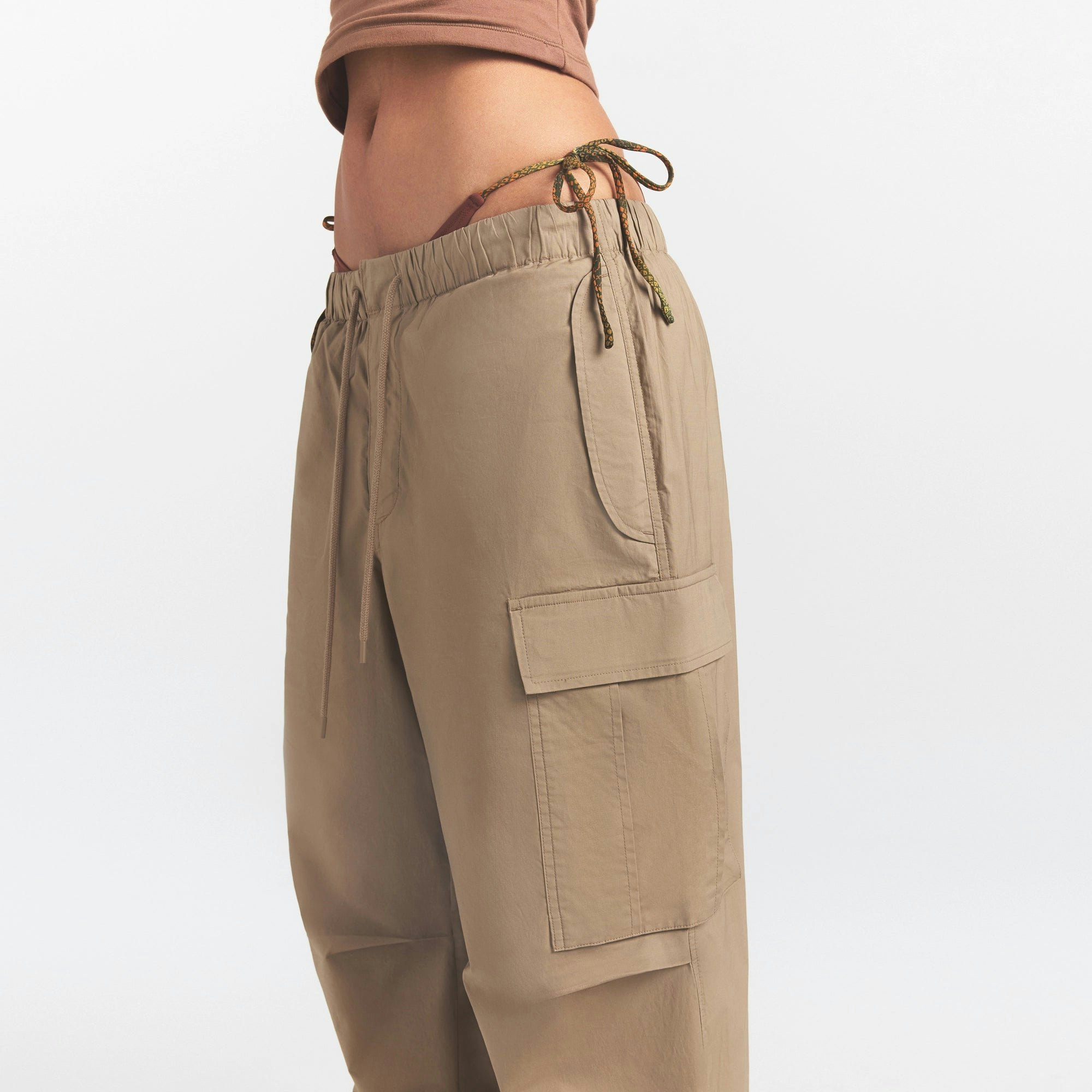 Oversized Low Rise Cargo Pant